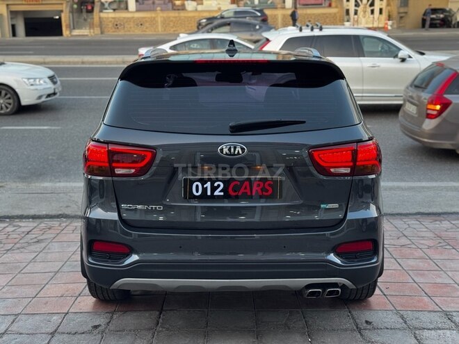 Kia Sorento-4