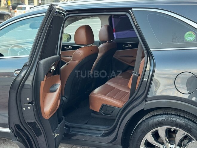 Kia Sorento-15