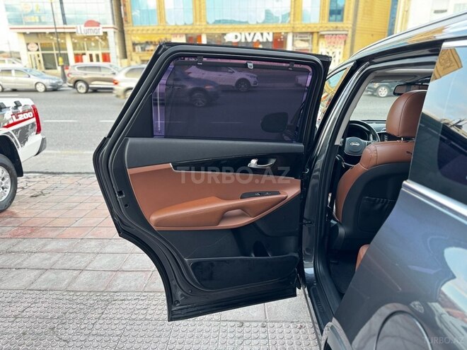 Kia Sorento-14