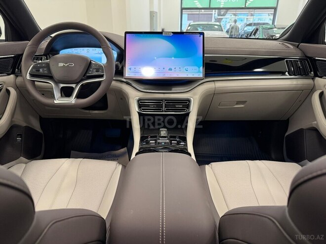 BYD Song Plus EV-6