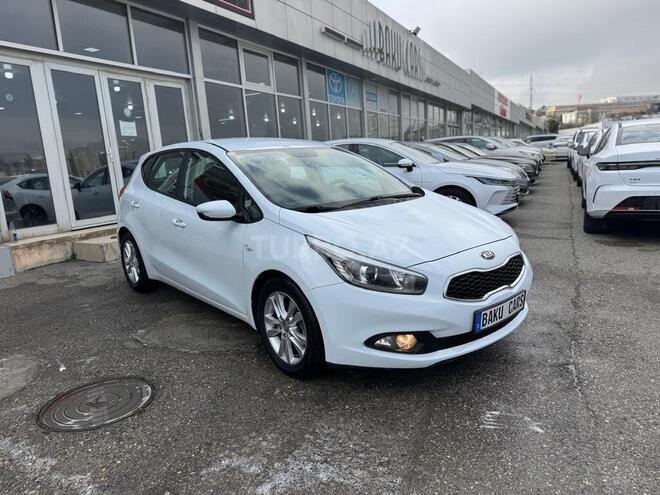 Kia Ceed 2015, 265,000 km - 1.4 l - Bakı