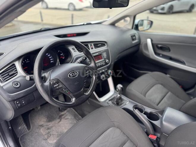 Kia Ceed 2015, 265,000 km - 1.4 l - Bakı