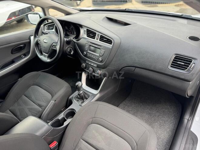 Kia Ceed 2015, 265,000 km - 1.4 l - Bakı