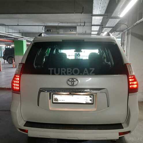 Toyota Prado 2011, 140,000 km - 2.7 l - Bakı