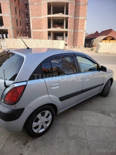 Kia Rio 2006, 260,000 km - 1.4 l - Gəncə