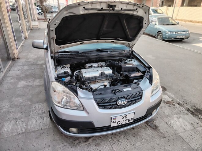Kia Rio 2006, 260,000 km - 1.4 l - Gəncə
