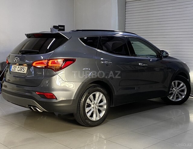 Hyundai Santa Fe-12