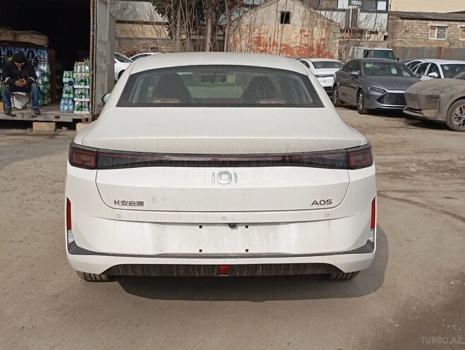 Changan Qiyuan A05 2025, 0 km - 1.5 л - Bakı