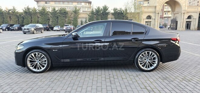 BMW 530e 2022, 24,601 km - 2.0 l - Bakı