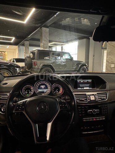 Mercedes E 200-5