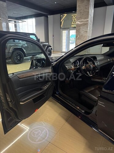 Mercedes E 200-4