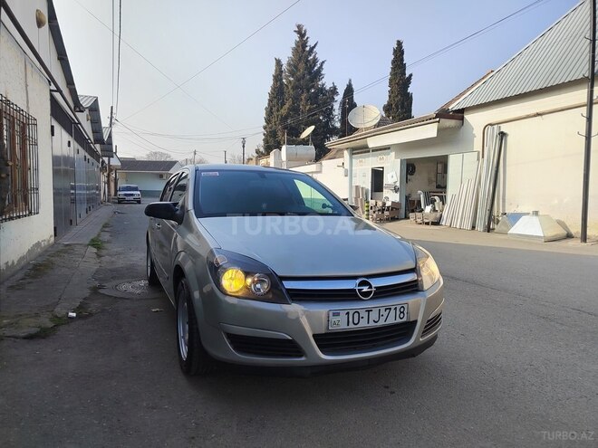 Opel Astra 2008, 230,000 km - 1.4 l - Göyçay