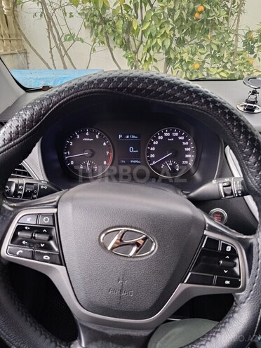Hyundai Accent 2018, 99,000 km - 1.6 л - Bakı