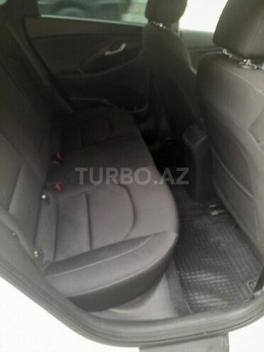 Hyundai i30 2017, 207,000 km - 1.6 l - Bakı