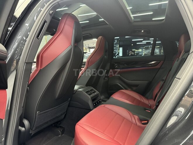 Porsche Panamera-10