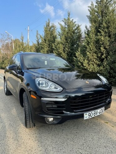 Porsche Cayenne-2