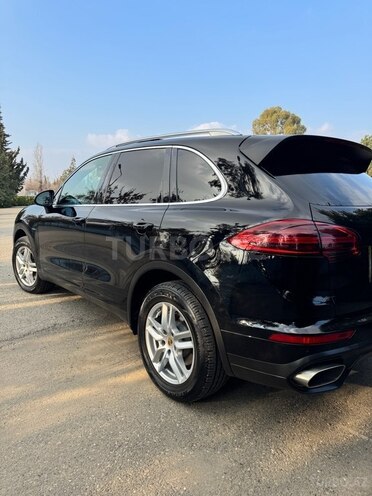 Porsche Cayenne-9