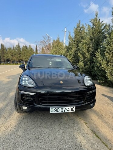 Porsche Cayenne-1