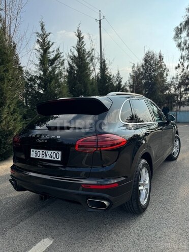 Porsche Cayenne-6