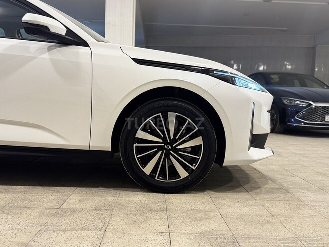 Changan Qiyuan A05 2024, 0 km - 1.5 l - Bakı