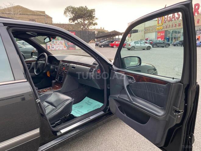 Mercedes E 200 2000, 350,650 km - 2.0 л - Bakı