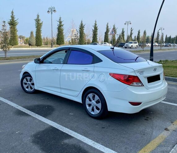 Hyundai Accent 2012, 280,000 km - 1.6 l - Bakı