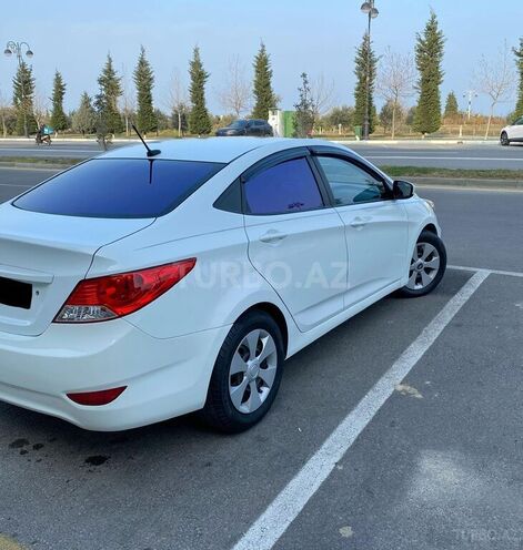 Hyundai Accent 2012, 280,000 km - 1.6 l - Bakı