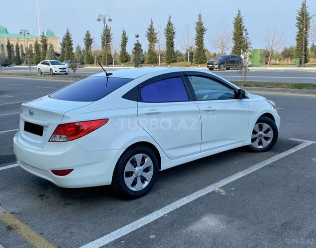 Hyundai Accent 2012, 280,000 km - 1.6 l - Bakı