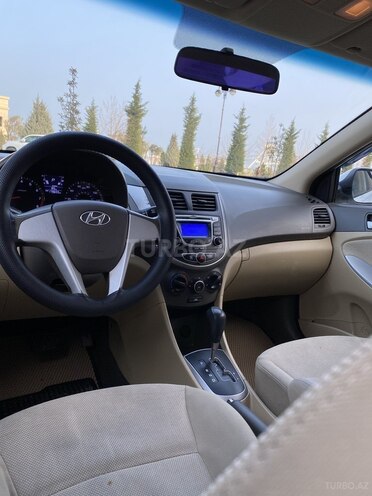 Hyundai Accent 2012, 280,000 km - 1.6 l - Bakı