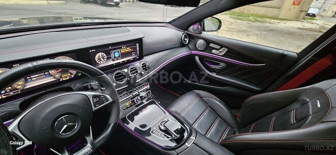 Mercedes  2018, 97,000 km - 3.0 l - Bakı