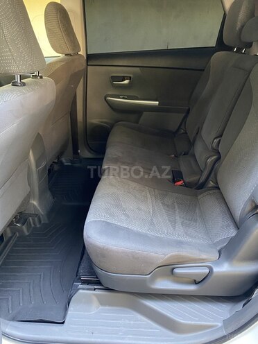 Toyota Prius V 2013, 182,000 km - 1.8 l - Bakı