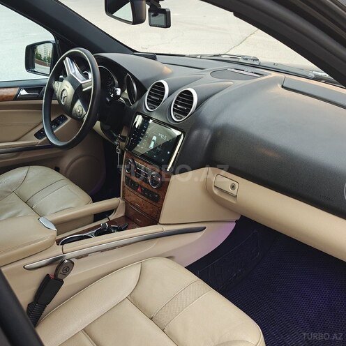 Mercedes ML 350 4MATIC-13