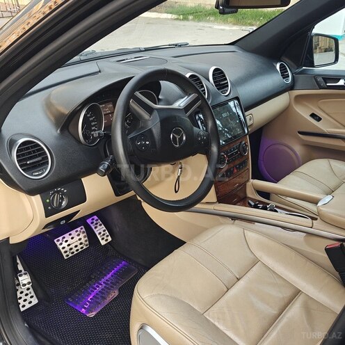 Mercedes ML 350 4MATIC-14