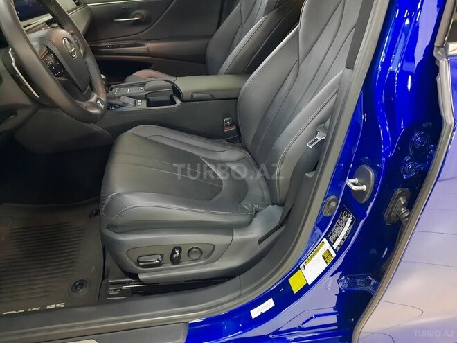 Lexus ES 300h-17