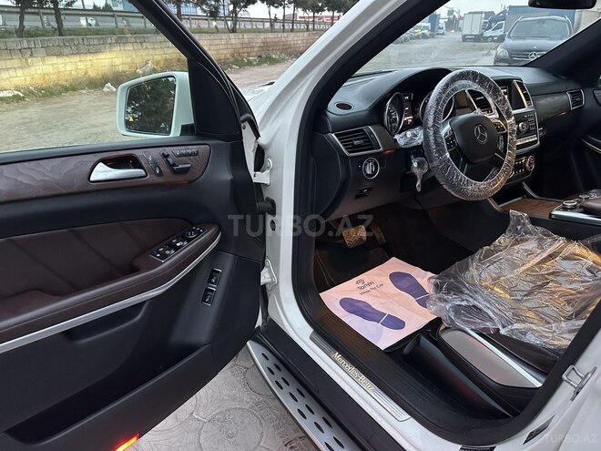 Mercedes GL 500 4MATIC 2013, 143,778 km - 4.7 l - Bakı