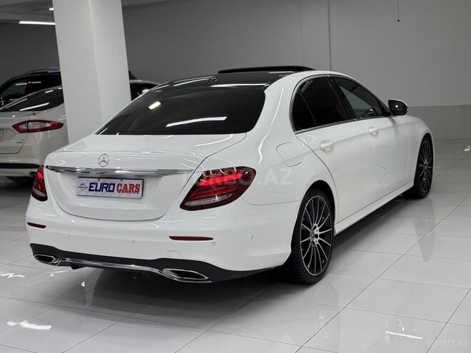 Mercedes E 300-12