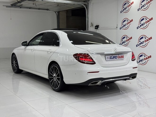 Mercedes E 300-14