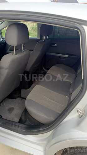 SEAT Leon-11