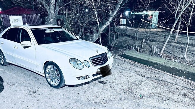 Mercedes E 220 d 2007, 450,000 km - 2.2 л - Yevlax