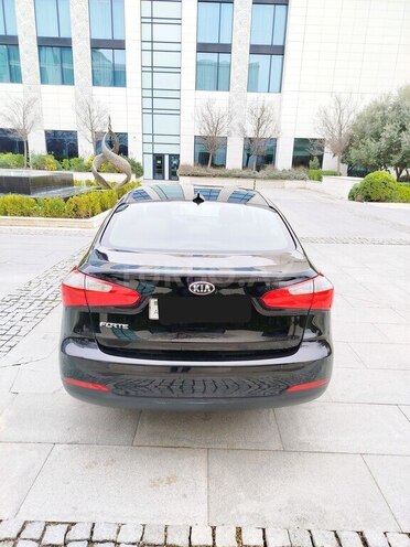 Kia Cerato-9