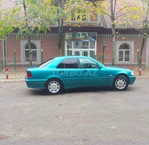 Mercedes C 200 1998, 398,741 km - 2.0 l - Beyləqan