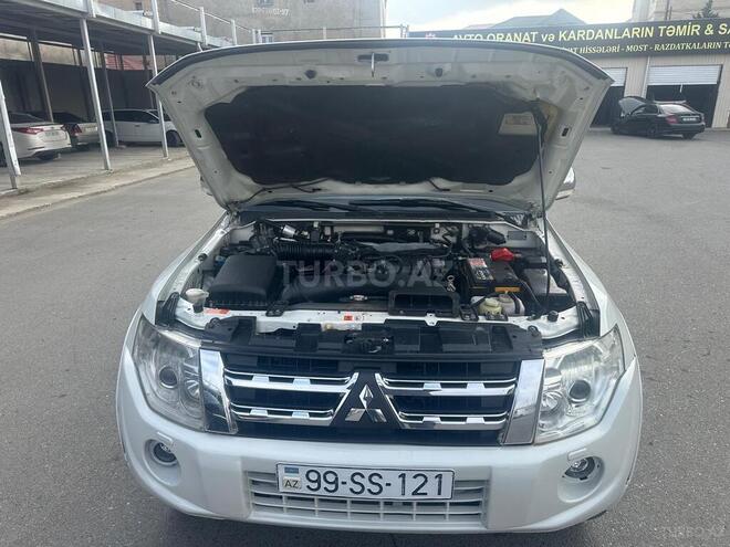 Mitsubishi Pajero 2013, 236,500 km - 3.5 l - Bakı