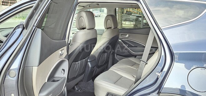 Hyundai Santa Fe-13