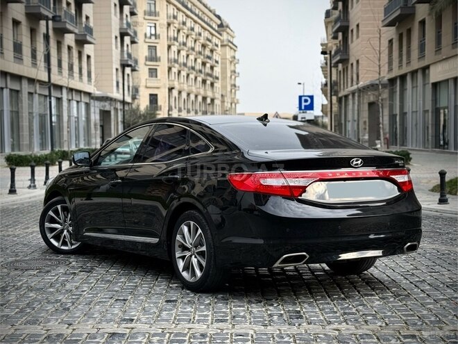 Hyundai Grandeur-10