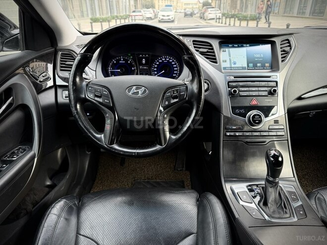 Hyundai Grandeur-12