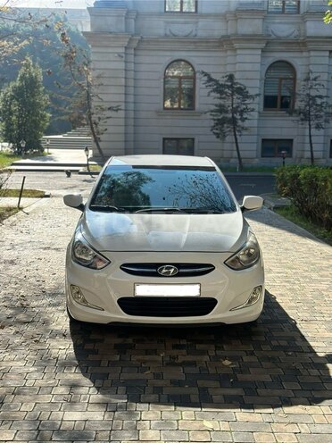 Hyundai Accent 2017, 132,500 km - 1.6 l - Bakı