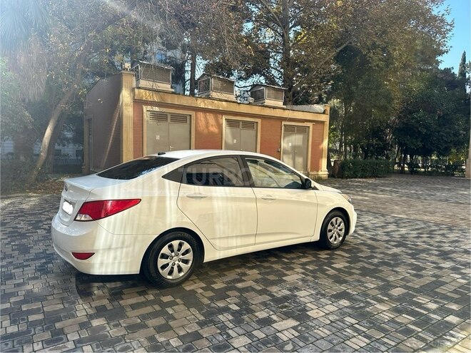 Hyundai Accent 2017, 132,500 km - 1.6 l - Bakı