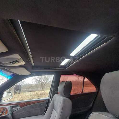 Mercedes E 220 d 2000, 450,000 km - 2.2 л - Gəncə