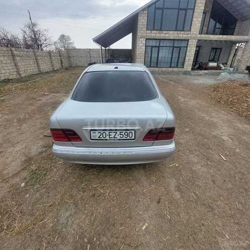 Mercedes E 220 d 2000, 450,000 km - 2.2 л - Gəncə