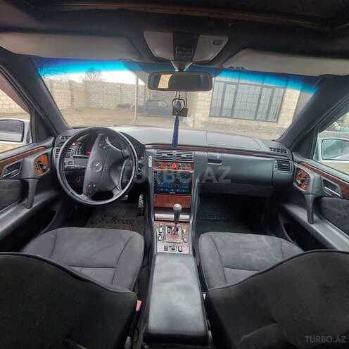 Mercedes E 220 d 2000, 450,000 km - 2.2 л - Gəncə